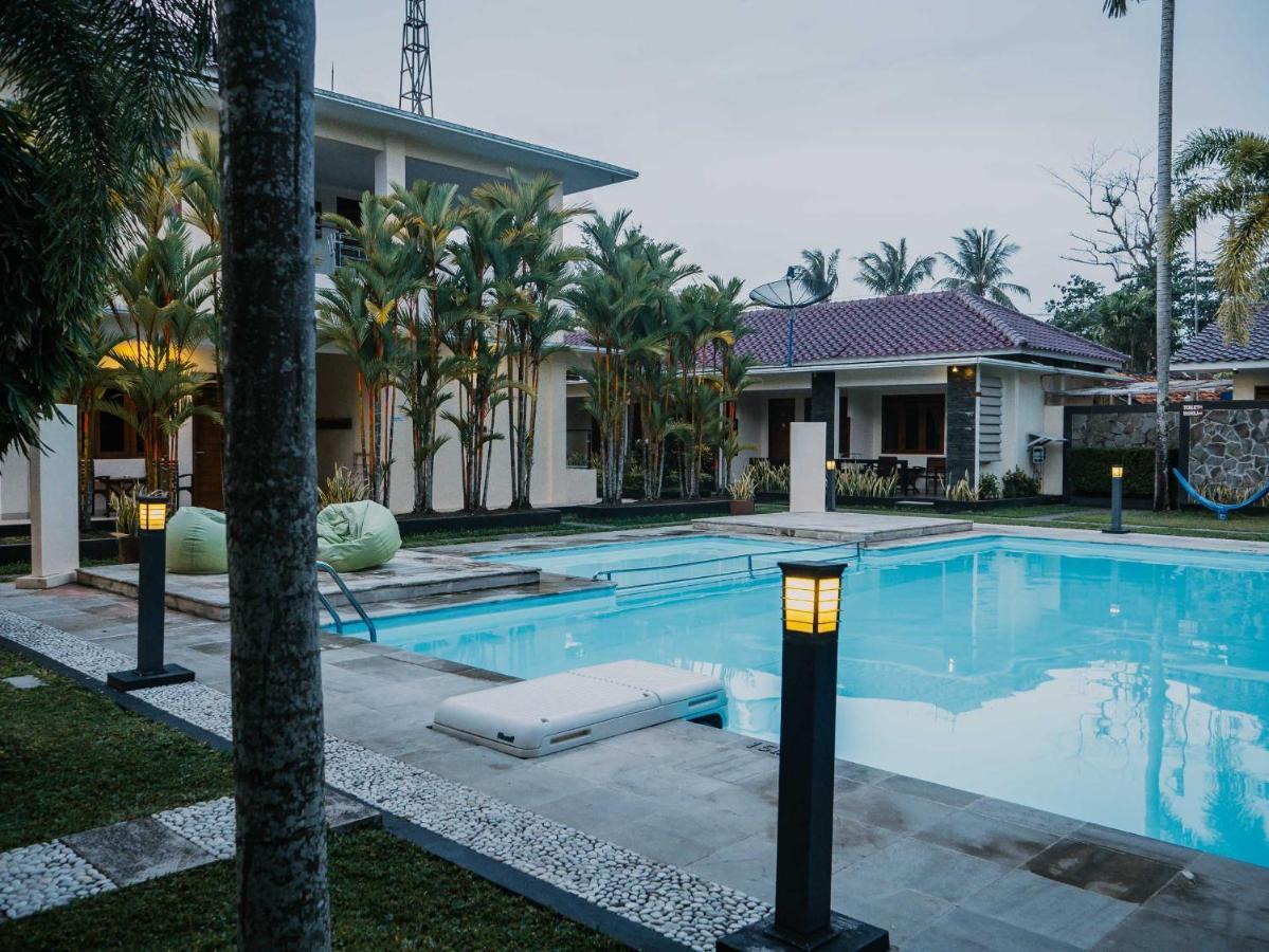 Sunrise Resort Batukaras מראה חיצוני תמונה
